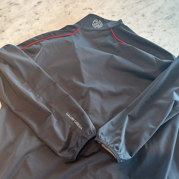 Galvin Green jacket.  Size XL - Picture 3 of 3